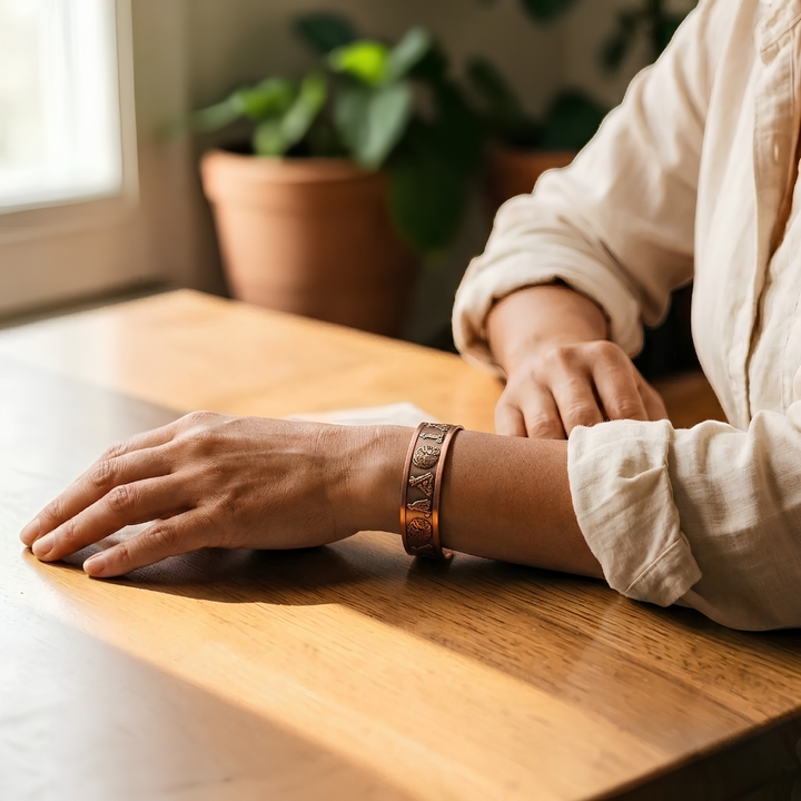Grotte-kobberarmbånd – Nordlys Copenhagen