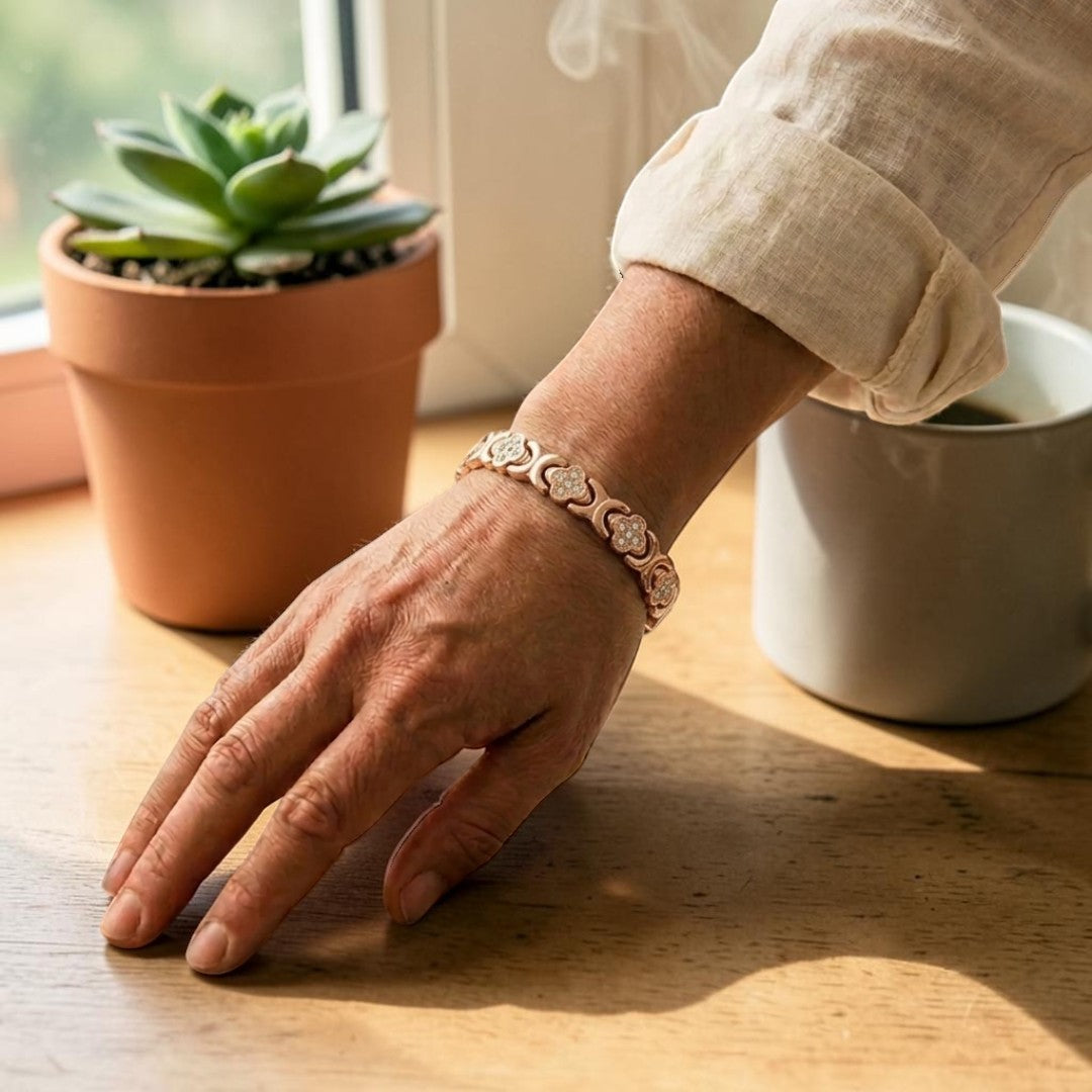 Armbånd i kobber Azul – Nordlys Copenhagen