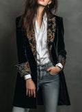 Léontine | Figursyet sort blazer med barokprint