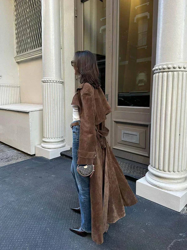 Olivia – Klassisk trenchcoat i ruskind