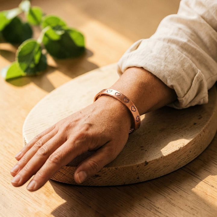Kobberarmbånd Hearth – Nordlys Copenhagen